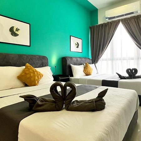 Core Soho Designer Suite @ Klia Сепанг Екстериор снимка