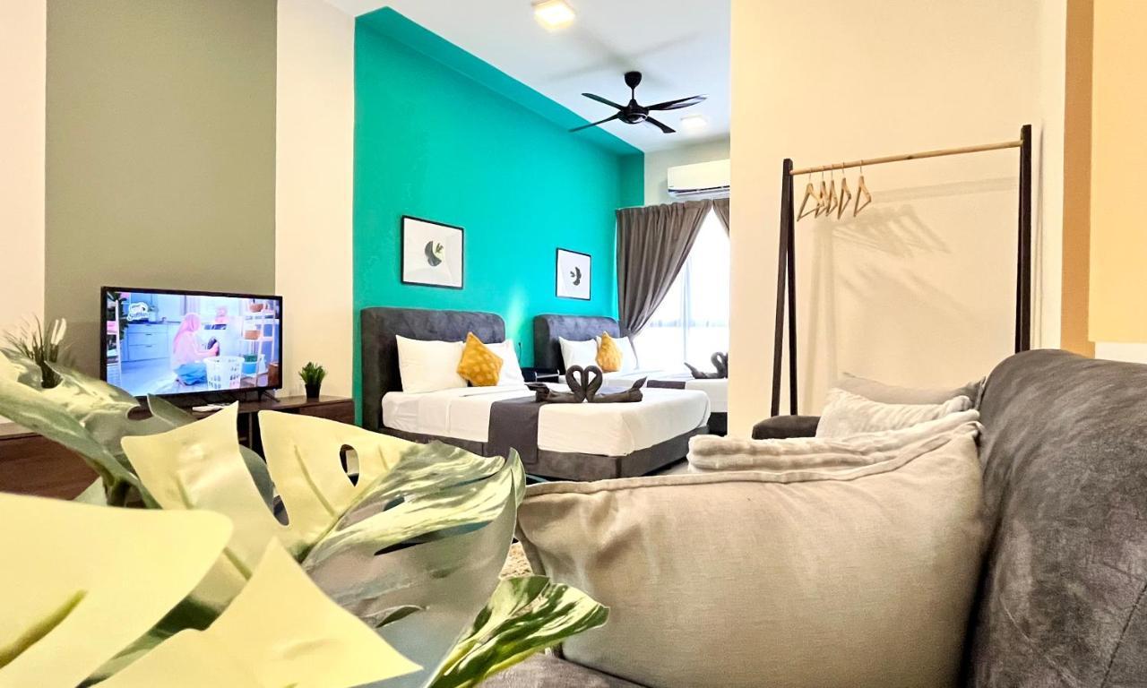 Core Soho Designer Suite @ Klia Сепанг Екстериор снимка
