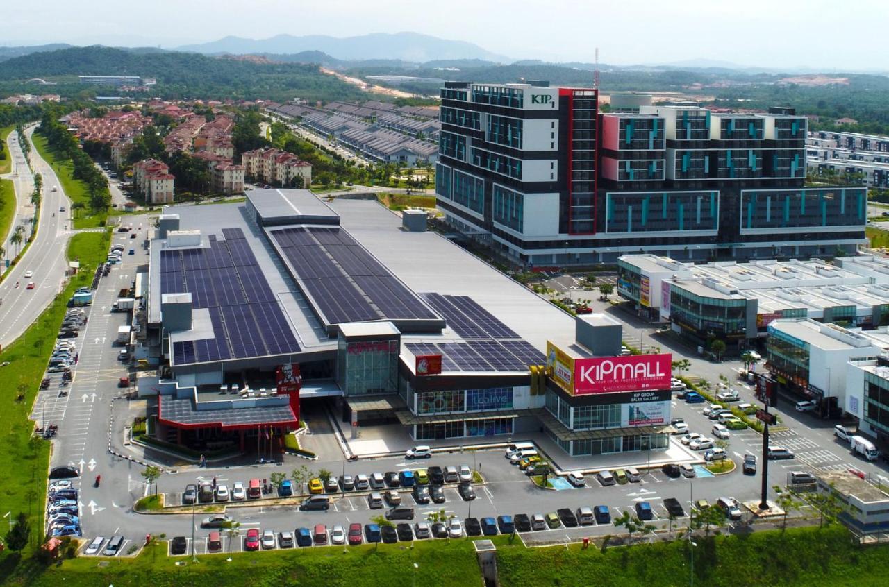 Core Soho Designer Suite @ Klia Сепанг Екстериор снимка