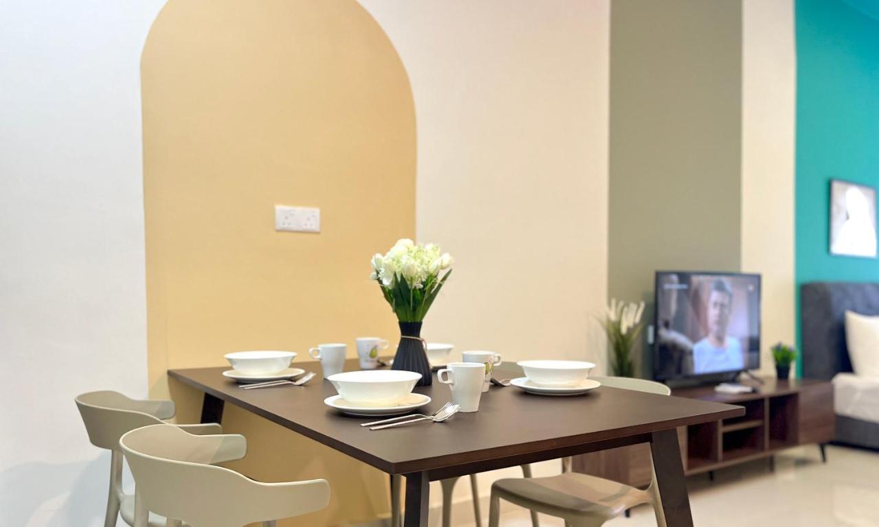 Core Soho Designer Suite @ Klia Сепанг Екстериор снимка