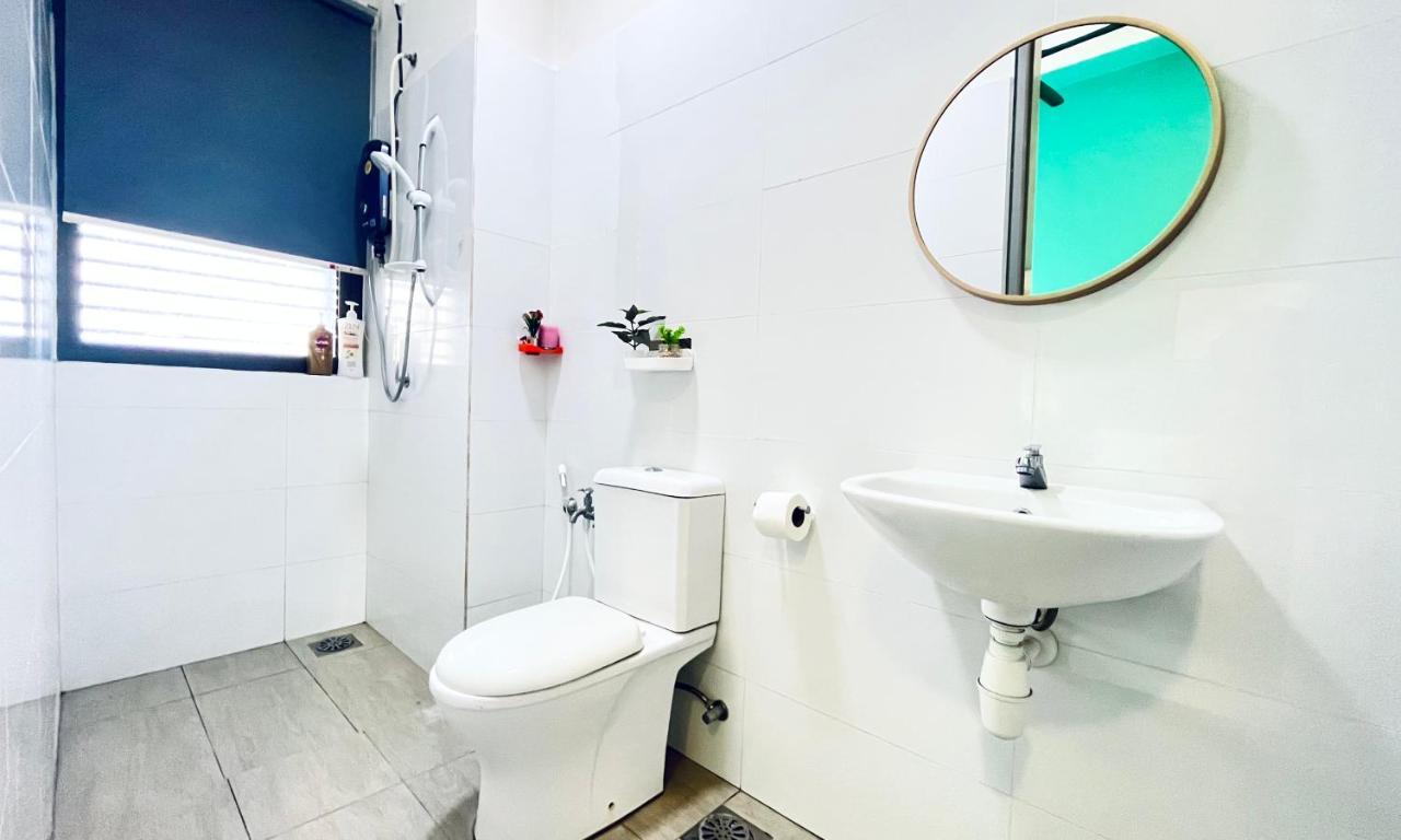 Core Soho Designer Suite @ Klia Сепанг Екстериор снимка
